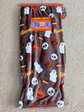 Hershey ®️ REESE Oversized Halloween Plush Throw With Spooky Chocolate Design 🍫